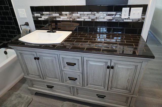 302 16th Avenue, Charles City, IA 50616