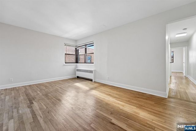 2329 Hudson Terrace E9, Fort Lee, NJ 07024