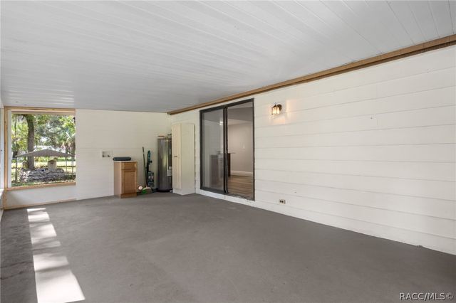 3305 S Alabama Avenue, Homosassa, FL 34448