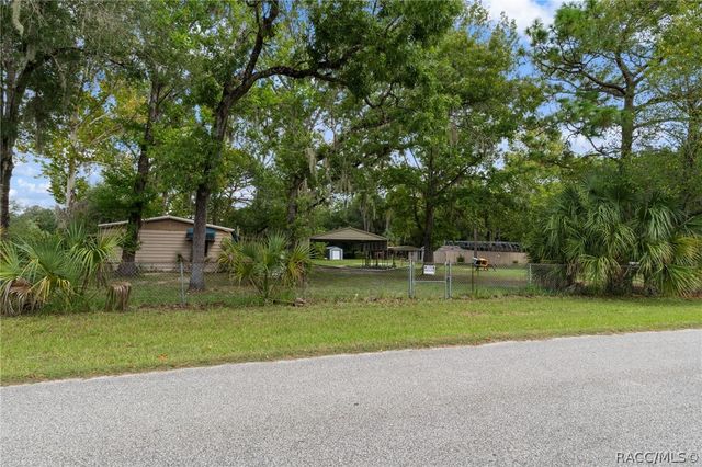 3305 S Alabama Avenue, Homosassa, FL 34448