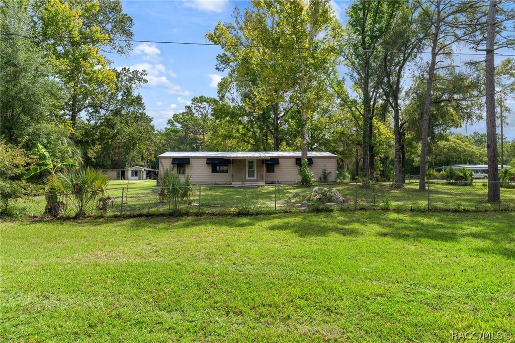 3305 S Alabama Avenue, Homosassa, FL 34448