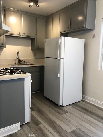 312 10th Street F, Huntington Beach, CA 92648