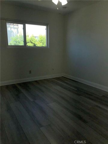 312 10th Street F, Huntington Beach, CA 92648