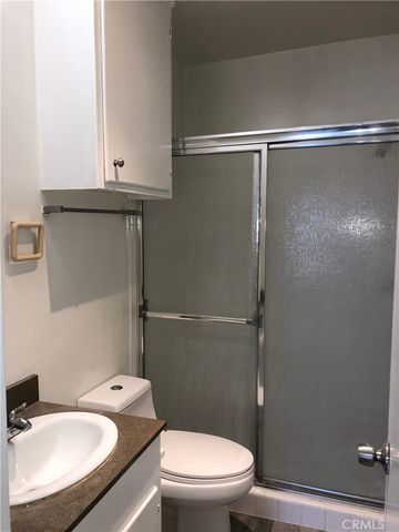312 10th Street F, Huntington Beach, CA 92648