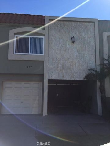 312 10th Street F, Huntington Beach, CA 92648