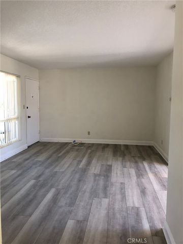 312 10th Street F, Huntington Beach, CA 92648