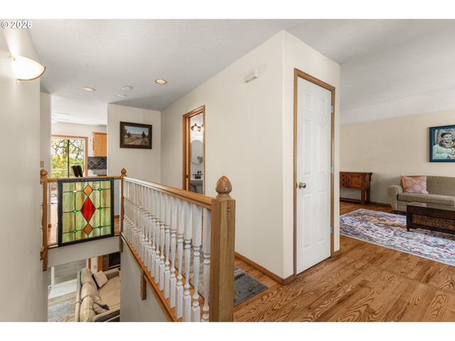 4251 RIVERVIEW Dr, West Linn, OR 97068