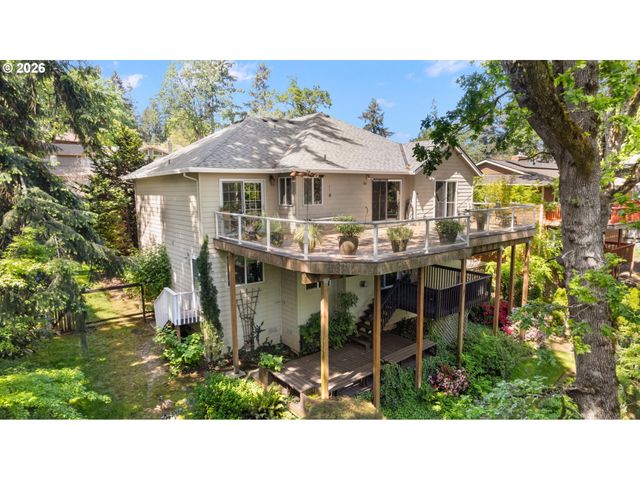 4251 RIVERVIEW Dr, West Linn, OR 97068