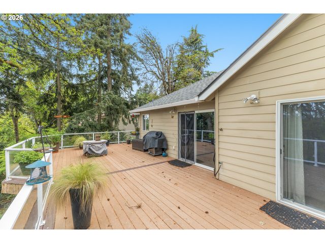 4251 RIVERVIEW Dr, West Linn, OR 97068