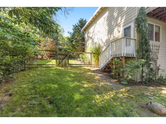 4251 RIVERVIEW Dr, West Linn, OR 97068