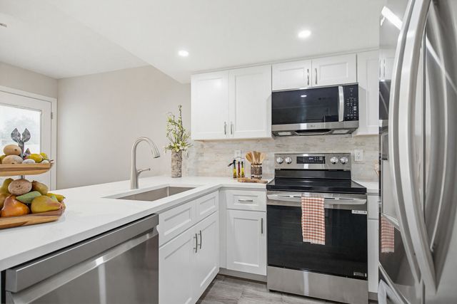 170 5th Avenue, Shalimar, FL 32579