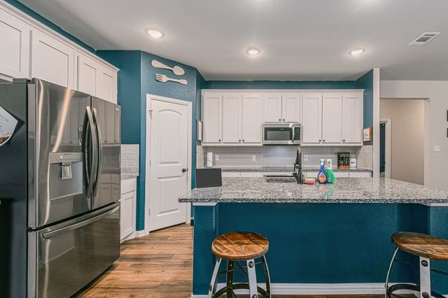 1035 Northern Oaks Court, Springtown, TX 76082