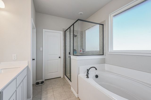 1035 Northern Oaks Court, Springtown, TX 76082