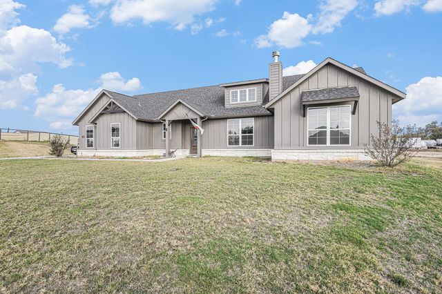 1035 Northern Oaks Court, Springtown, TX 76082