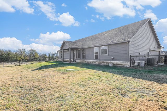 1035 Northern Oaks Court, Springtown, TX 76082