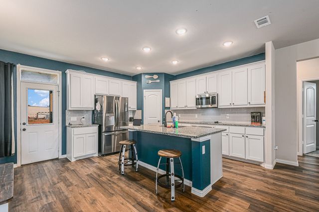 1035 Northern Oaks Court, Springtown, TX 76082