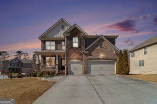 4208 Amberleaf Walk, Lilburn, GA 30047