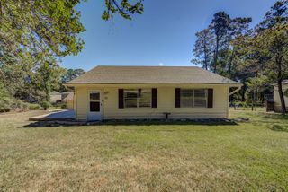 711 Cherokee Drive, Conroe, TX 77316