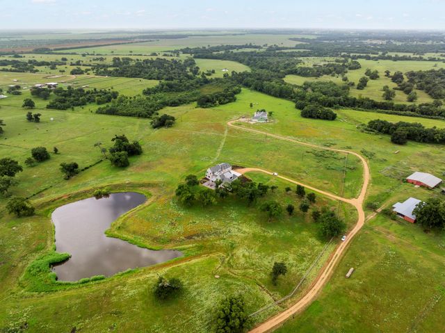 202 Blackberry Lane, Washington, TX 77880