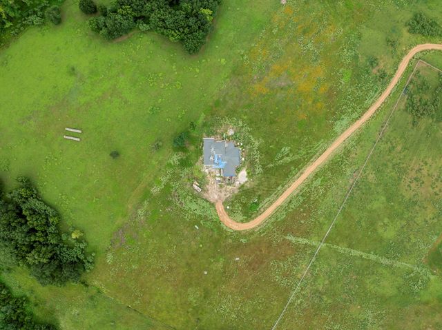 202 Blackberry Lane, Washington, TX 77880