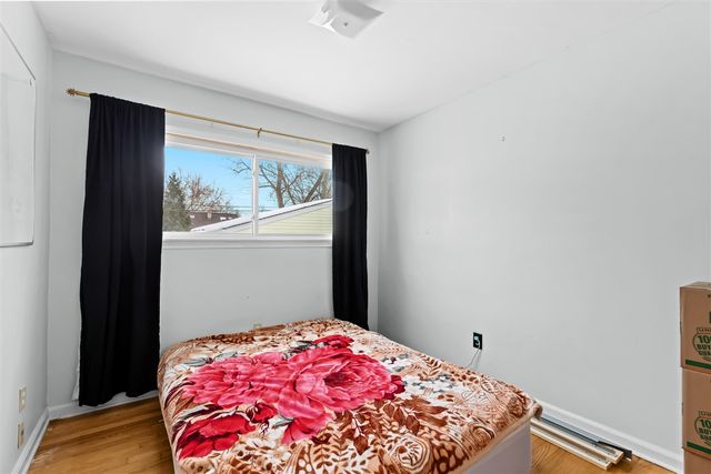 23066 Ithaca Street, Oak Park, MI 48237