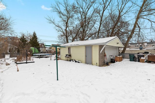 23066 Ithaca Street, Oak Park, MI 48237