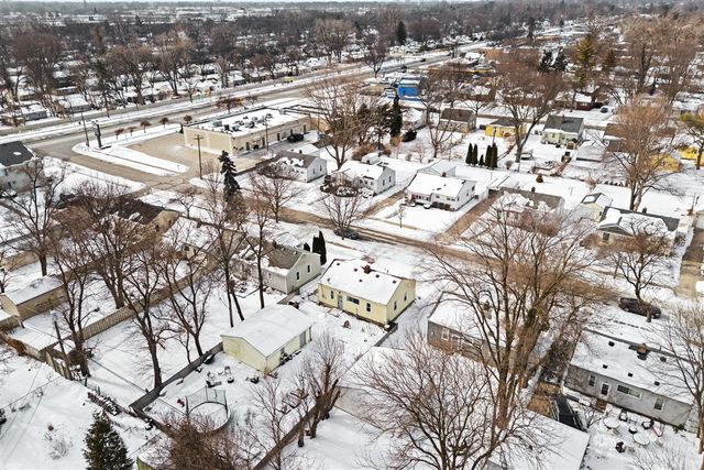 23066 Ithaca Street, Oak Park, MI 48237