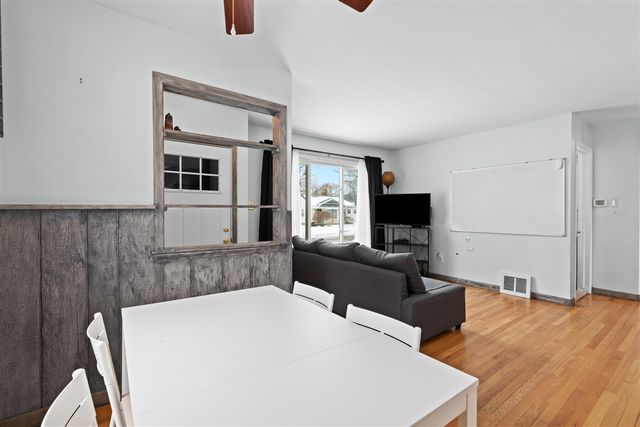 23066 Ithaca Street, Oak Park, MI 48237