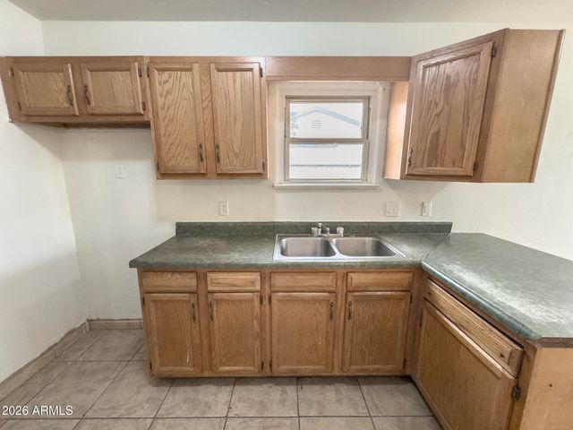 2517 E CULVER Street, Phoenix, AZ 85008