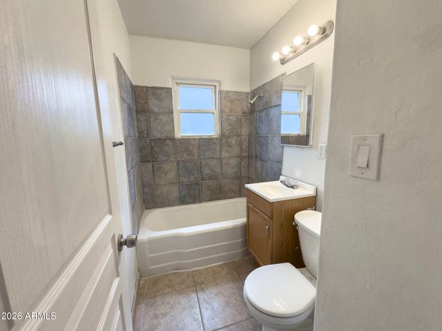 2517 E CULVER Street, Phoenix, AZ 85008