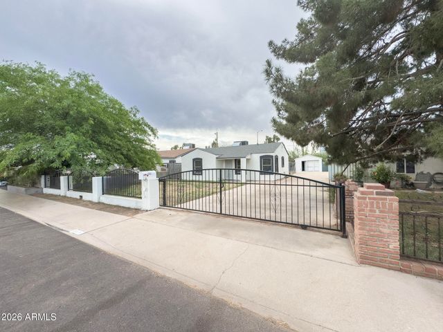 2517 E CULVER Street, Phoenix, AZ 85008
