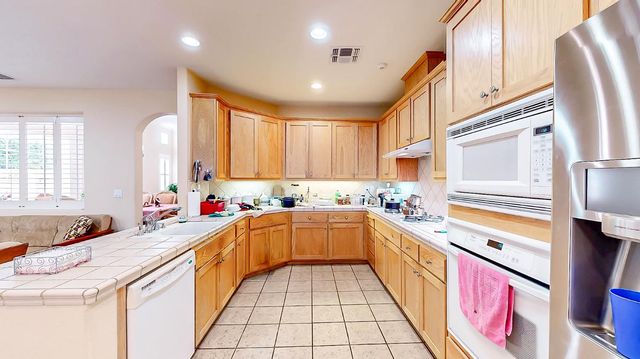 4028 Lamarck Ave, Modesto, CA 95356