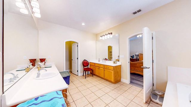 4028 Lamarck Ave, Modesto, CA 95356