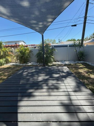 1842 MARYLAND AVENUE NE, St Petersburg, FL 33703