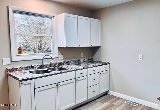 313 Sherman Street, Toledo, OH 43620