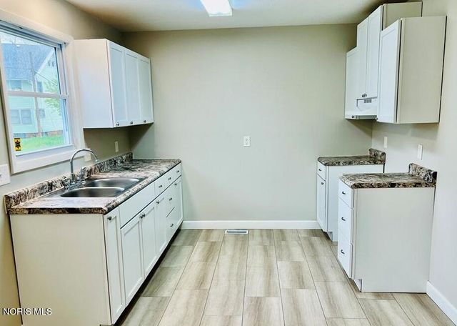 313 Sherman Street, Toledo, OH 43620