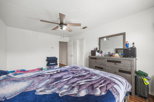 2741 Olympic Park Drive, Grand Prairie, TX 75050
