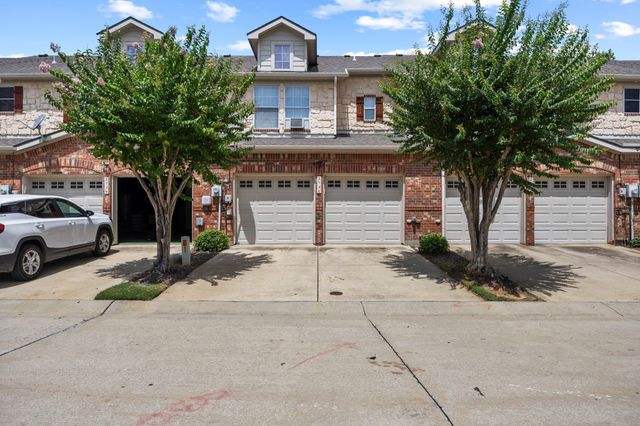 2741 Olympic Park Drive, Grand Prairie, TX 75050