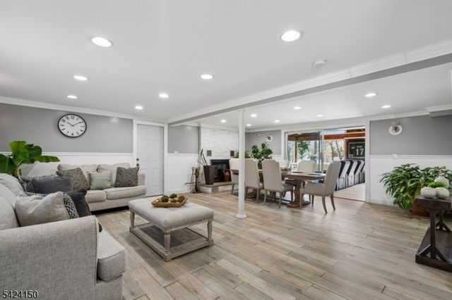 115 Birchwood Ter, Wayne Twp., NJ 07470