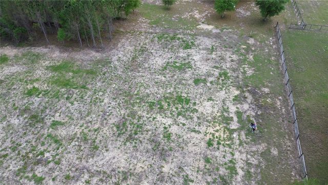 16865 SE 27TH PLACE ROAD, Ocklawaha, FL 32179