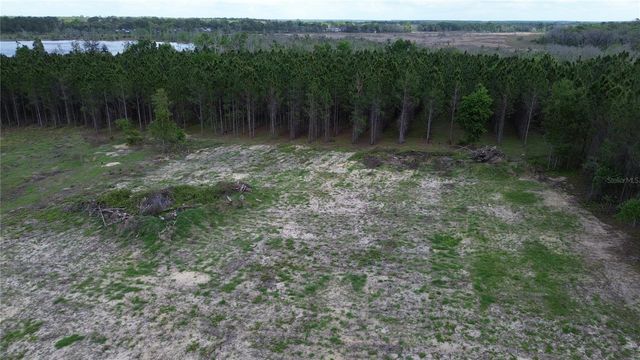 16865 SE 27TH PLACE ROAD, Ocklawaha, FL 32179