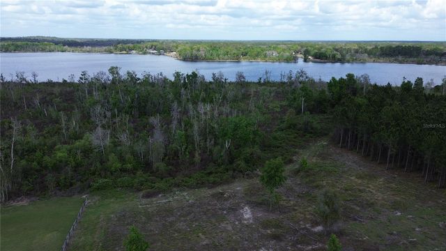 16865 SE 27TH PLACE ROAD, Ocklawaha, FL 32179