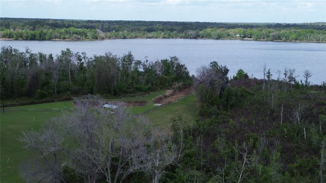 16865 SE 27TH PLACE ROAD, Ocklawaha, FL 32179