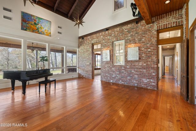 5726 Eagle Pass Drive, Youngsville, LA 70592