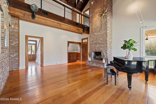 5726 Eagle Pass Drive, Youngsville, LA 70592