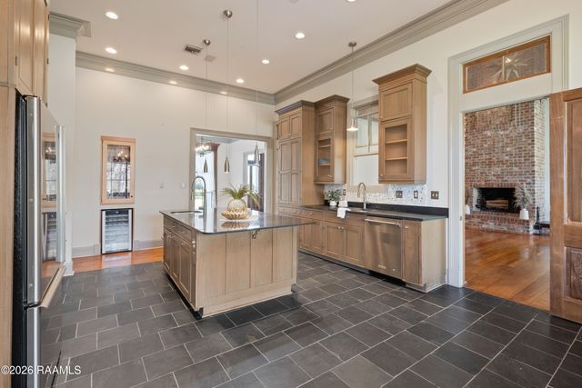 5726 Eagle Pass Drive, Youngsville, LA 70592