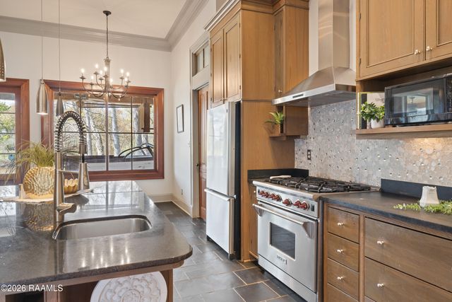 5726 Eagle Pass Drive, Youngsville, LA 70592