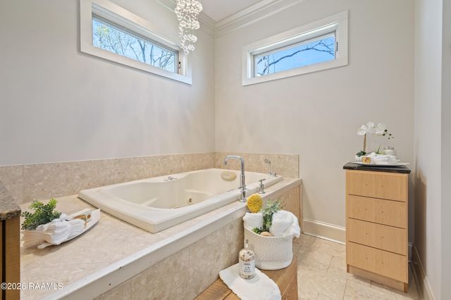 5726 Eagle Pass Drive, Youngsville, LA 70592