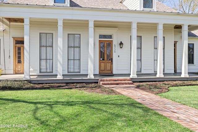 5726 Eagle Pass Drive, Youngsville, LA 70592