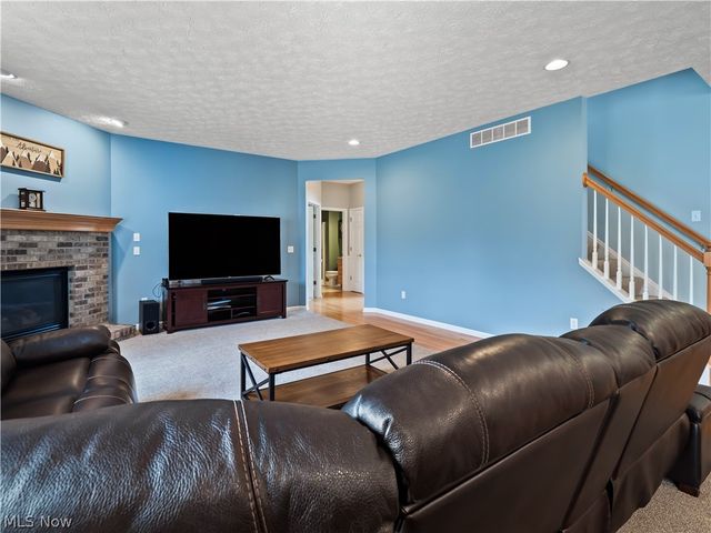 27336 Maurer Drive, Olmsted Twp, OH 44138